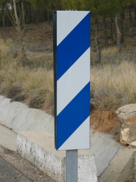 Z BALIZA 01 FOTOS PREVENCION SEALIZACION